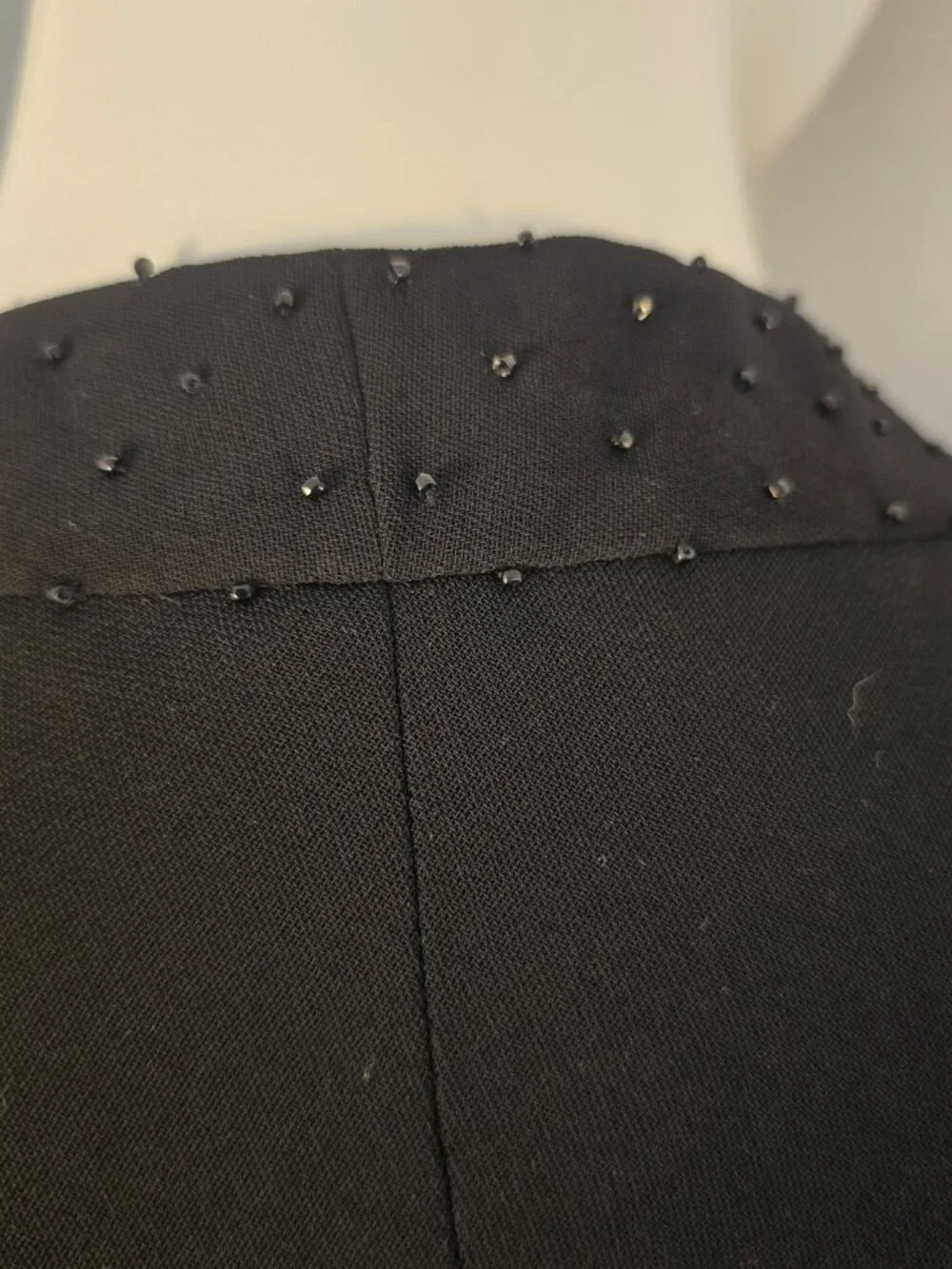 Evan Picone V-neck Halter Style Black Dress with Seed Beading on Bodice Size XL - Picture 8 of 10